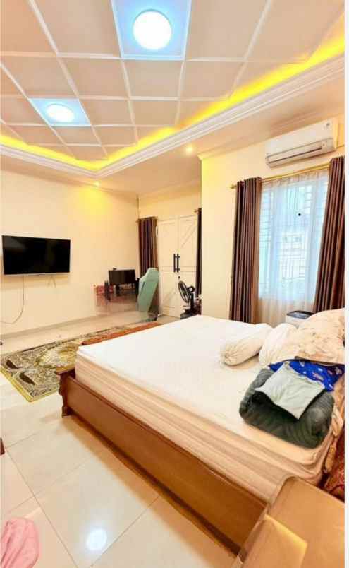 rumah bagus siap huni di grand galaxy bekasi selatan