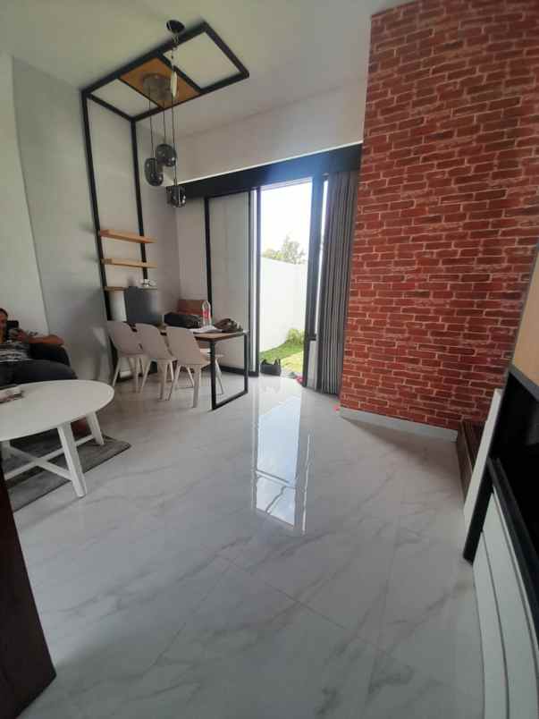 rumah baru dalam komplek di cakung jaktim