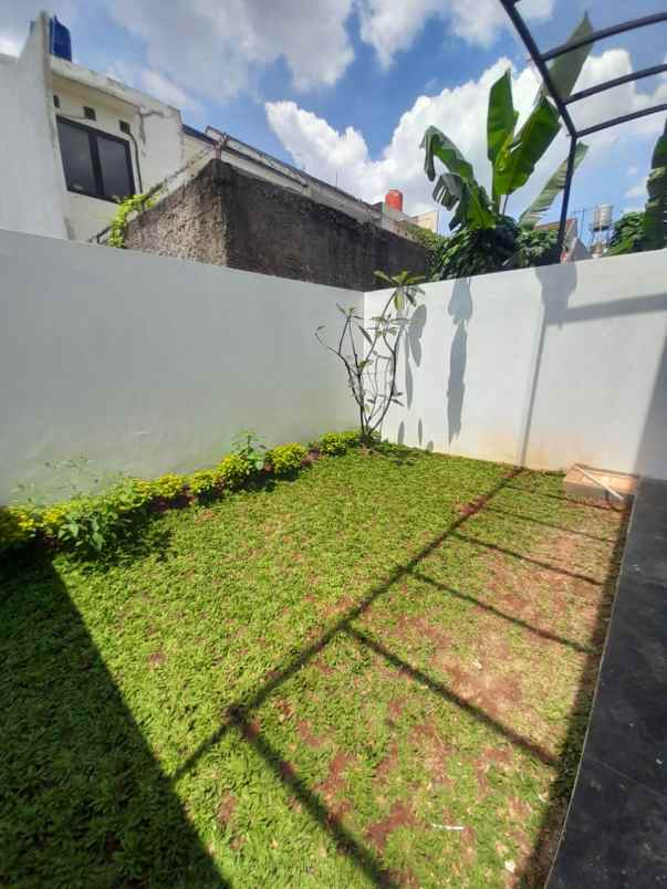 rumah baru dalam komplek di cakung jaktim