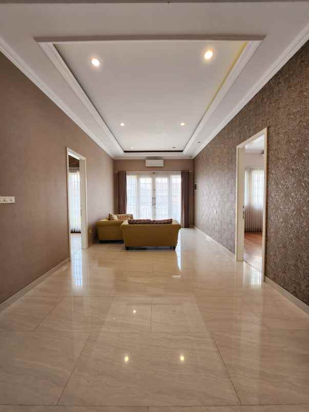 rumah baru dalam komplek elite cempaka putih jakpus