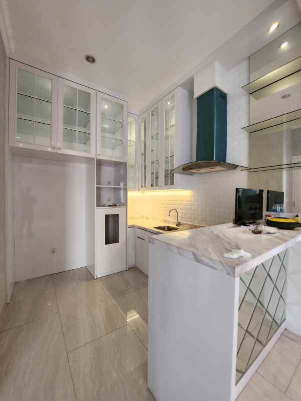 rumah baru dalam komplek elite cempaka putih jakpus