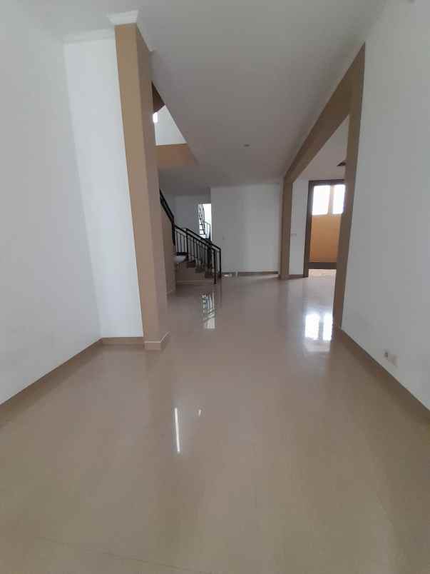 rumah baru di pejompongan benhil jakpus