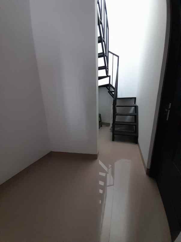 rumah baru di pejompongan benhil jakpus