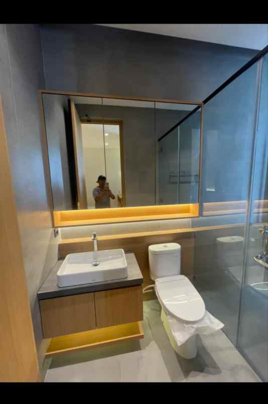 rumah baru modern dalam cluster di jatibening