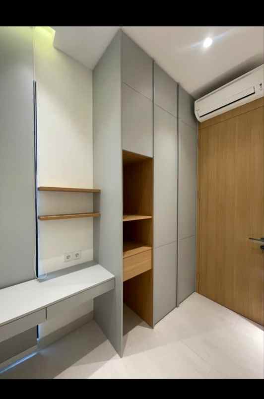 rumah baru modern dalam cluster di jatibening