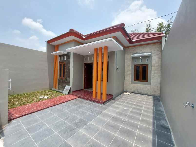 rumah cantik modern dekat ponpes pandanaran