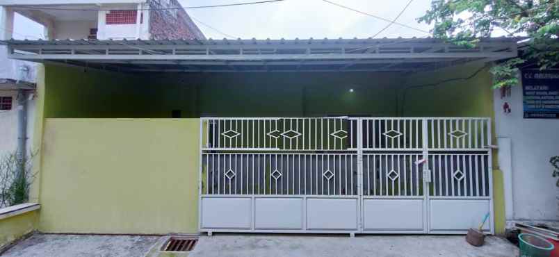 rumah dijual babatan indah surabaya barat