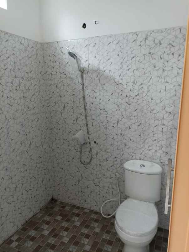 rumah dua lantai dp 5 juta jatihandap padasuka bandung