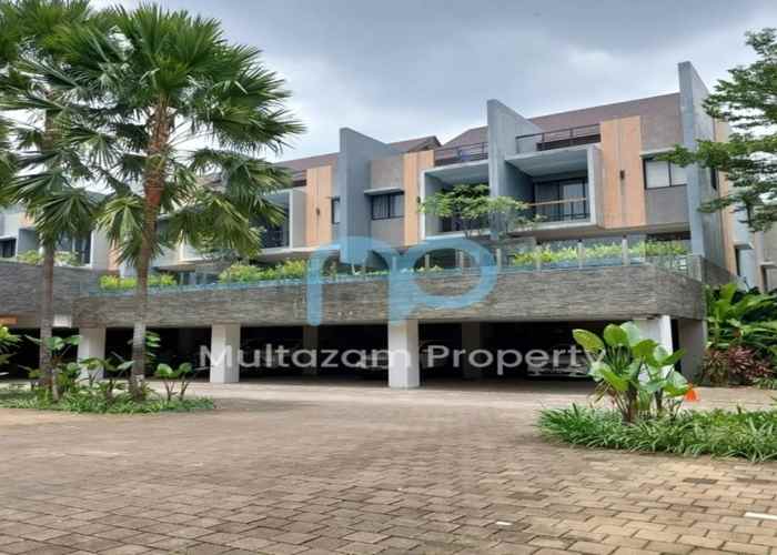 rumah eksklusif tipe townhouse di bangka kemang jaksel