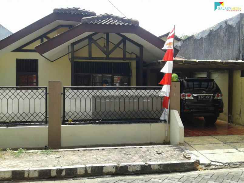 Rumah Di Bekasi Barat Bekasi Sebelah Komp Jakapermai Kalimalang Strate