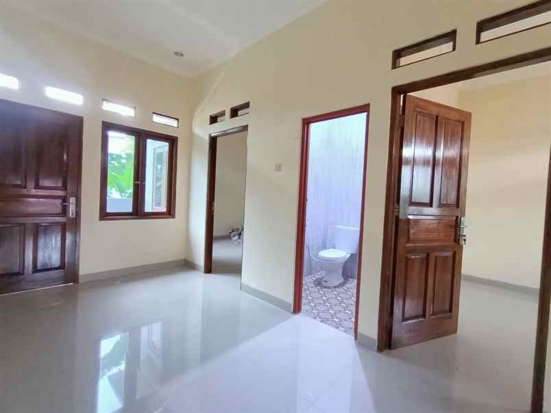 rumah jati mekasr jati bening