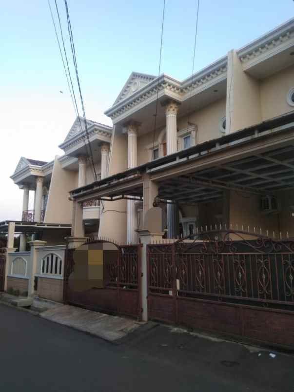 rumah jl komplek pondok aren