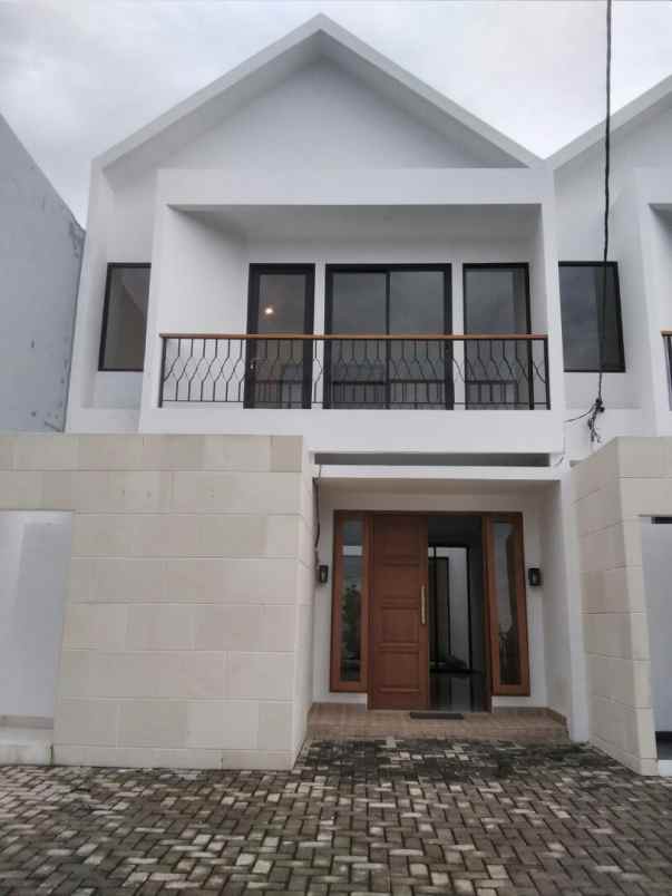 rumah jl megapolitan cinere depok