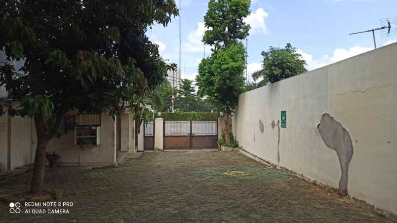 rumah kantor di ragunan jakarta selatan