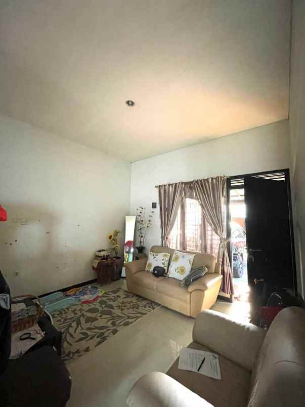 rumah kokoh 2 lantai di grand sharon residence bandung