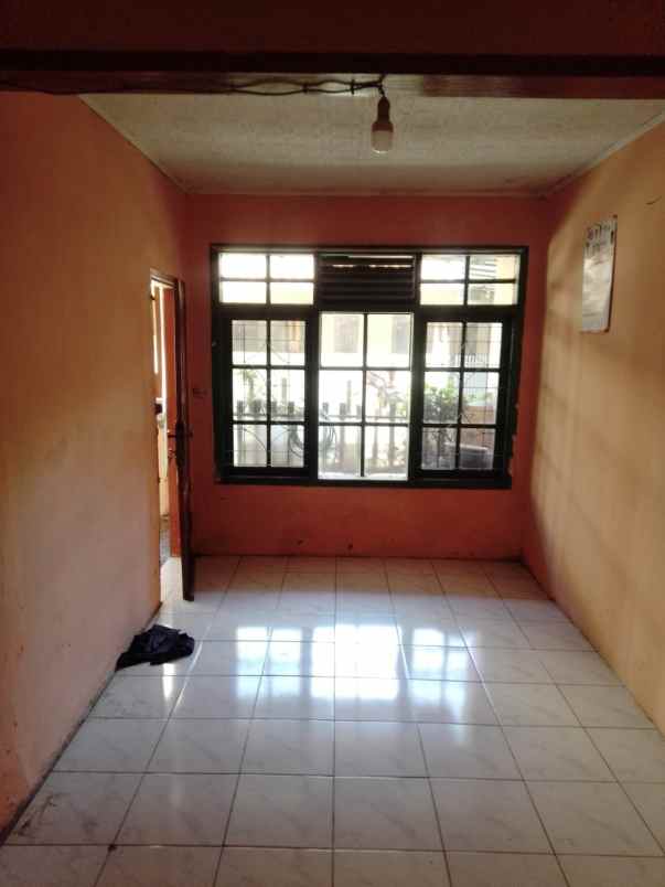 rumah komplek melong green cijerah 15 menit tol baros