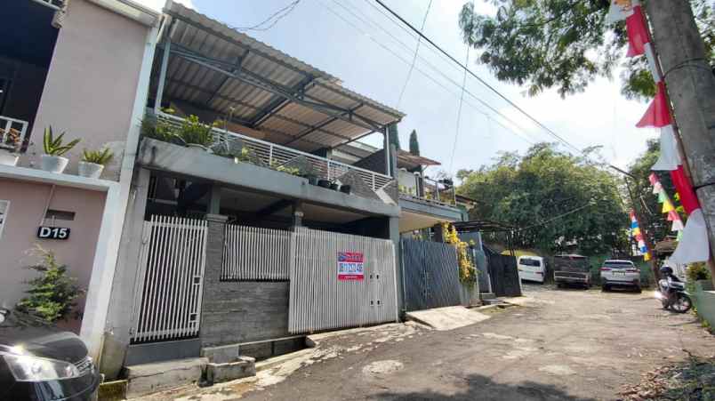 rumah komplek sariwangi akses jalan mudah siap huni