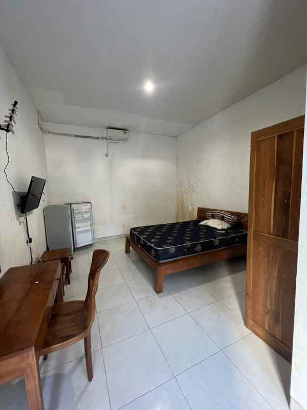 rumah kost 21 kamar di kuta bali dekat airport