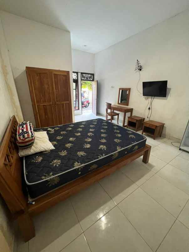 rumah kost 21 kamar di kuta bali dekat airport