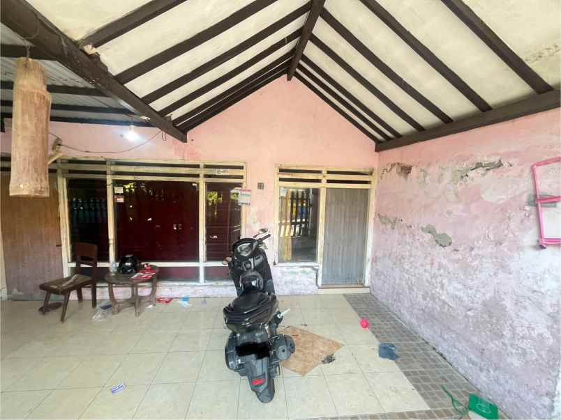 rumah lama lokasi bagus