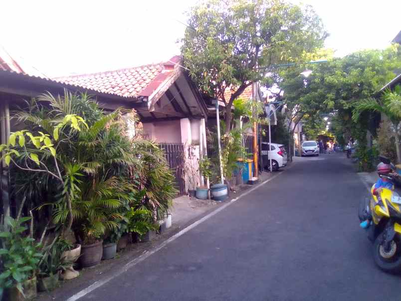 rumah lama lokasi bagus