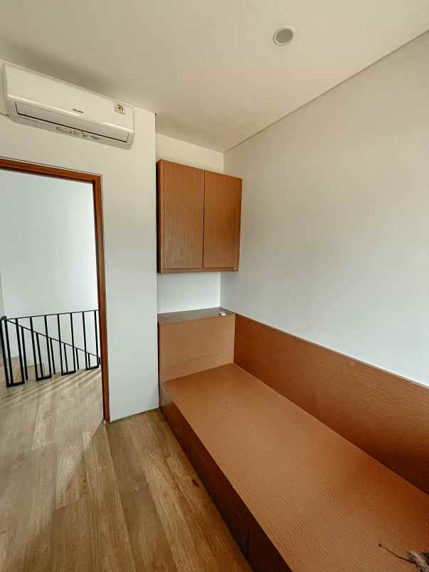 rumah mewah nempel jaksel cuma dp 2 juta saja