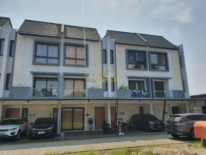 rumah modern 3 lantai strategis di jagakarsa jaksel