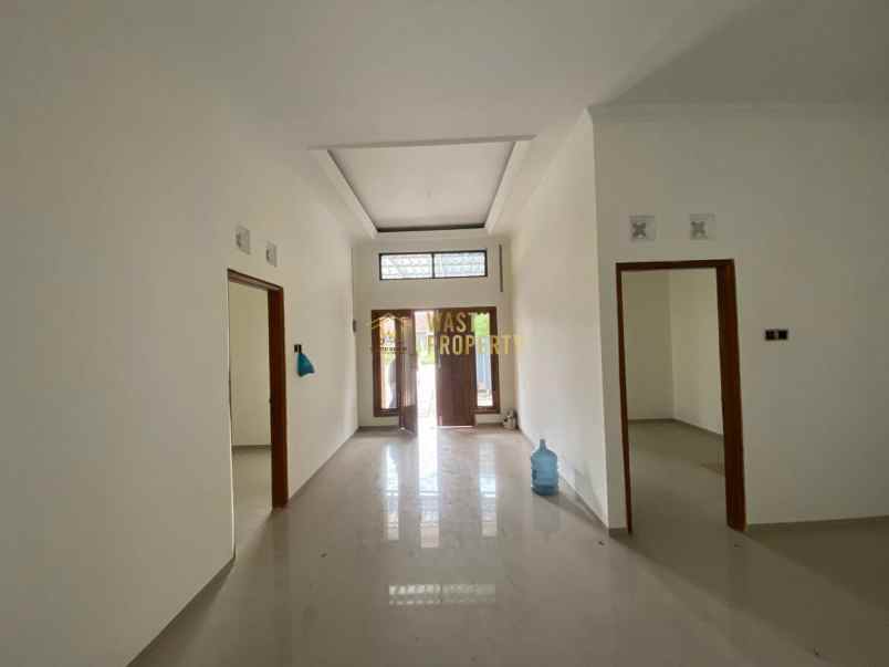 rumah modern baru siap huni di widodomartani