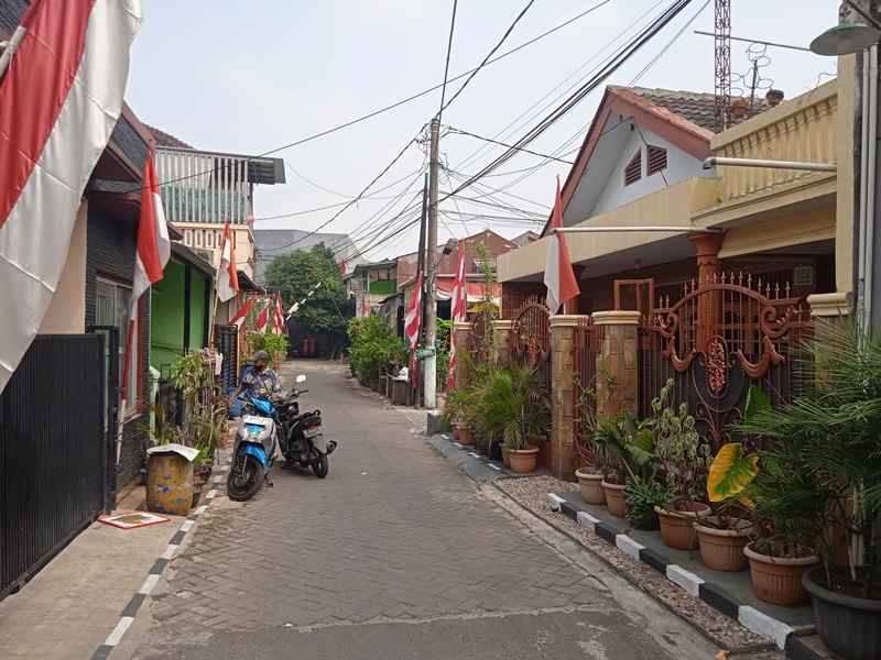 rumah murah dijual di komplek kunciran mas permai