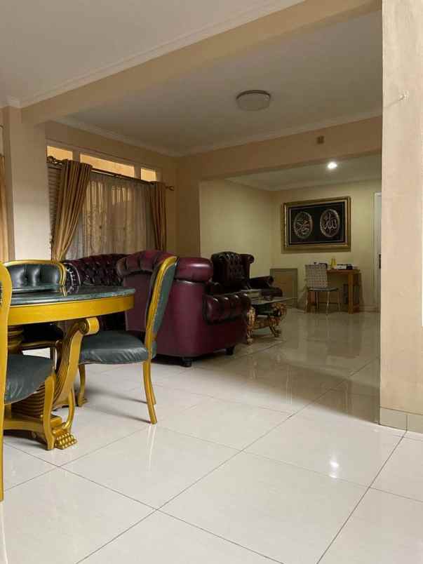 rumah murah tanah luas di kalisari jakarta timur