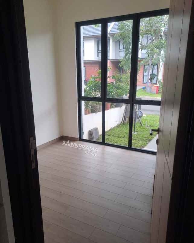 rumah nyaman dalam cluster exclusive sawangan depok