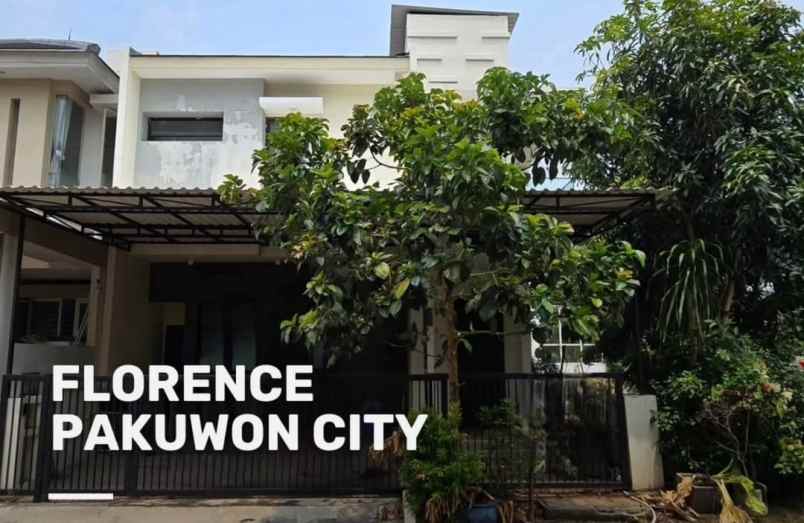 rumah pakuwon city minimalis strategis row 4 mobil