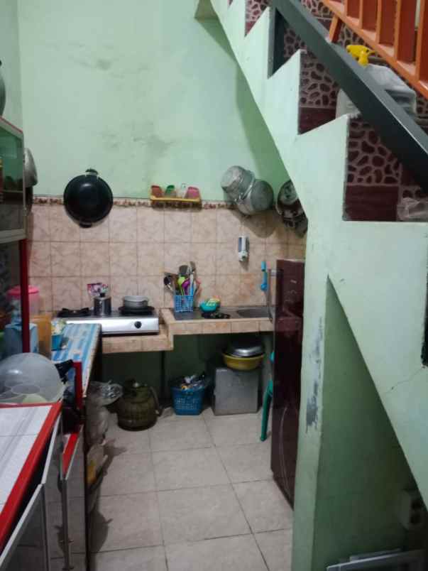 rumah perum dua unit jd satu siap huni