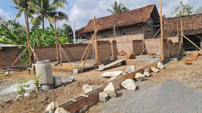 rumah proses bangun di bangunjiwo dekat ke kampus umy