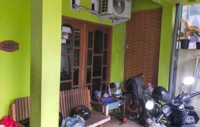 rumah rasamala banyumanik semarang