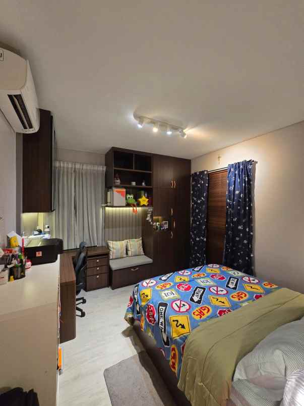 rumah second siap huni di perum jgc asya cakung