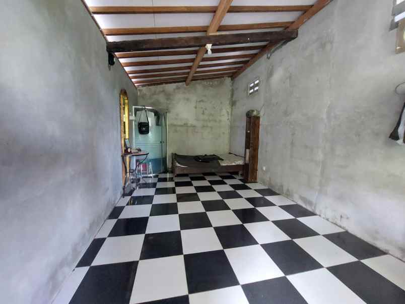 rumah secound di purwomartani sleman murah