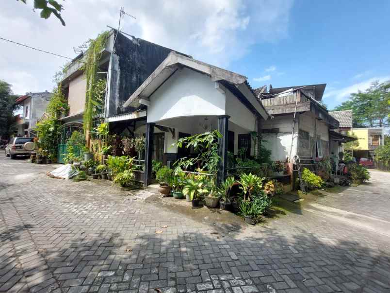 rumah secound di purwomartani sleman murah