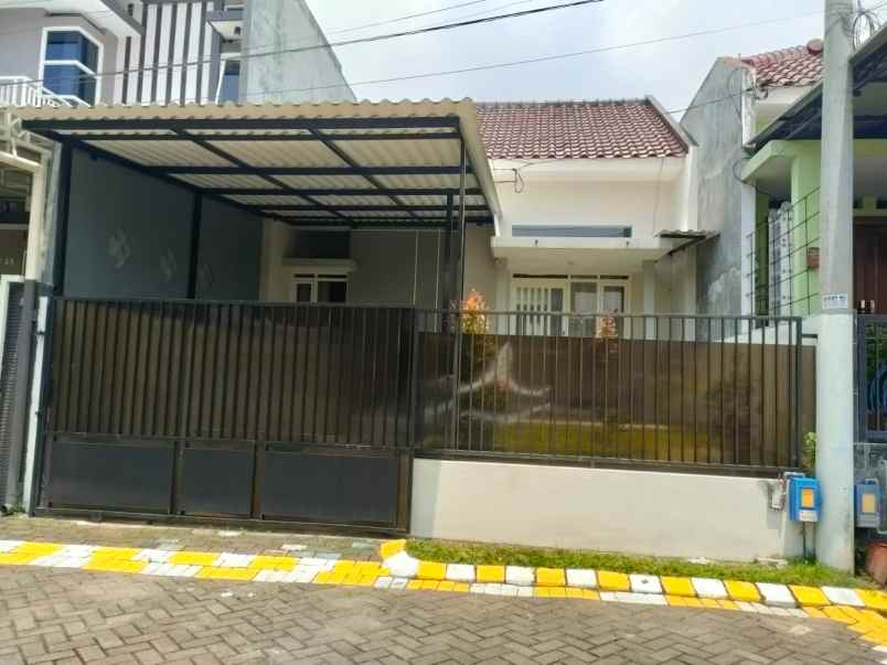 rumah siap huni di blimbing kota malang