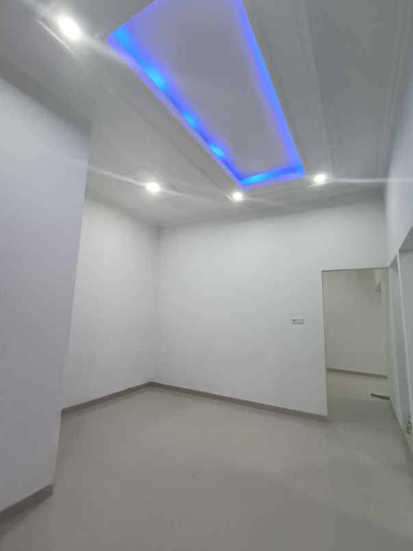 rumah siap huni di perumahan mijen semarang