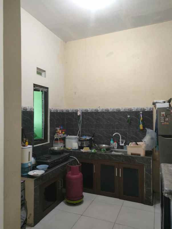 rumah siap huni dijual di bumi sawangan indah 2 depok