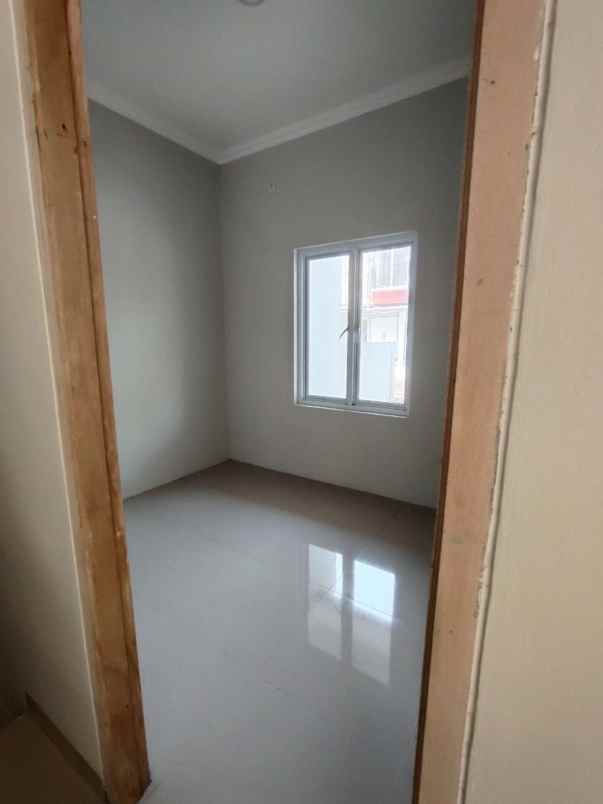 rumah town house 2 lantai di cilodong depok