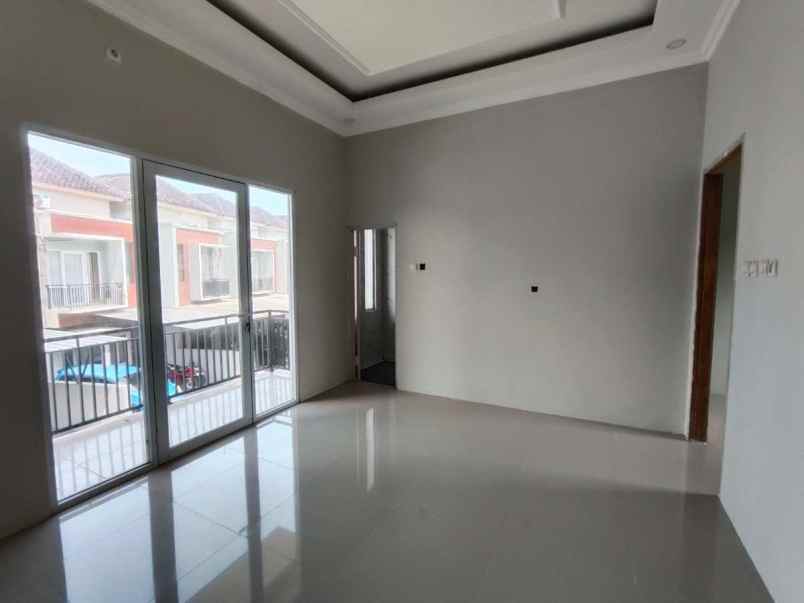 rumah town house 2 lantai di cilodong depok