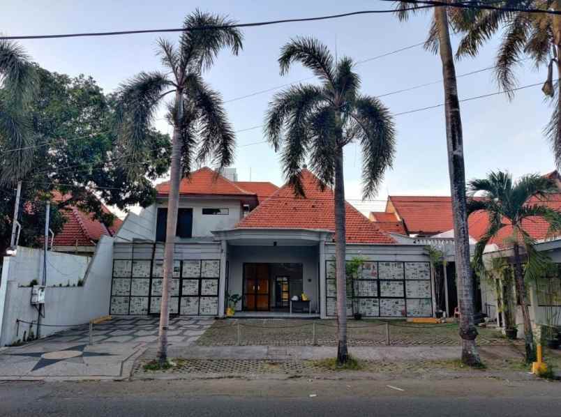 rumah usaha di pusat kota lokasi strategis di kapuas