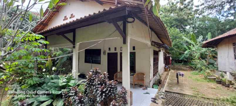 tanah 1650 m bonus rumah dan saung