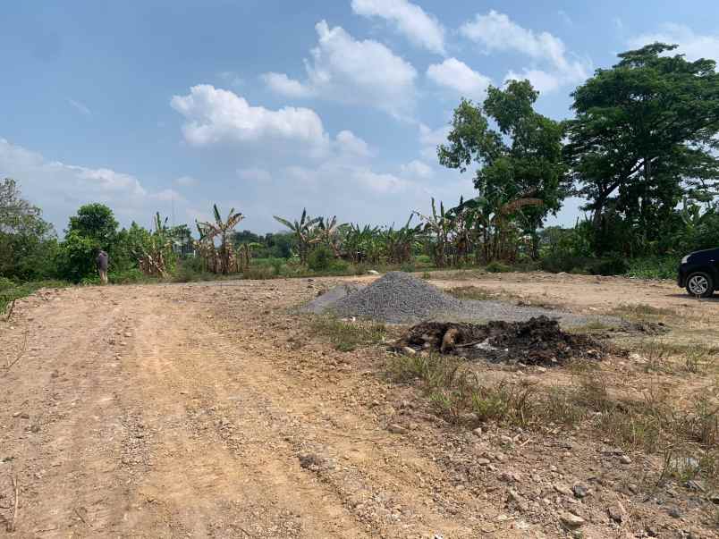 tanah dalam ring road kronggahan selangkah uty jombor