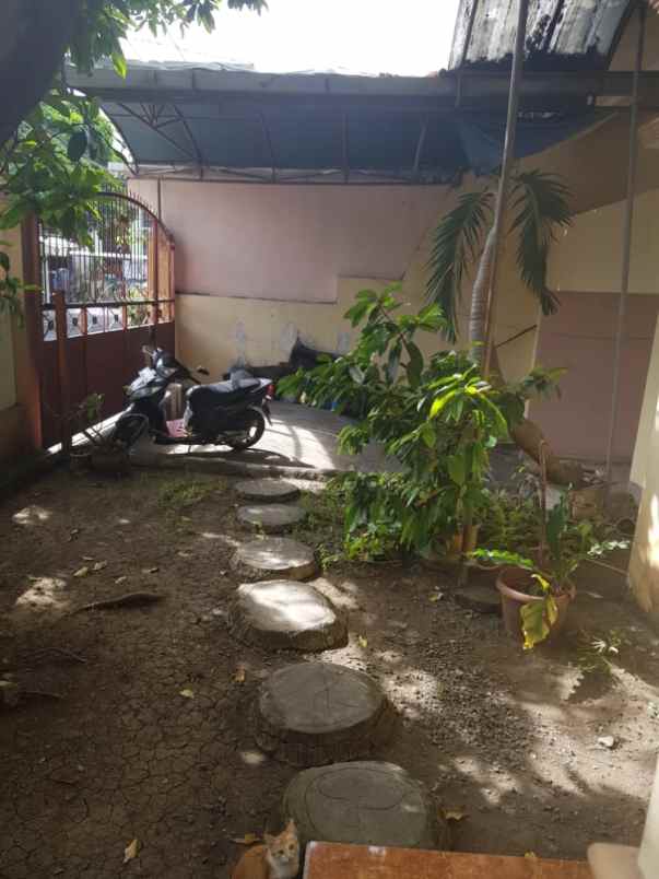 termurah dijual rumah di perum kutisari indah surabaya