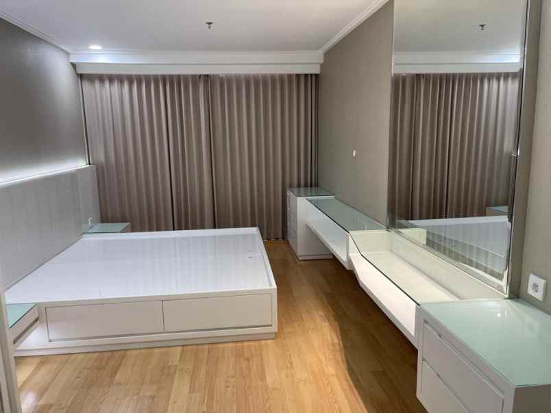 the peak residence unit in surabaya