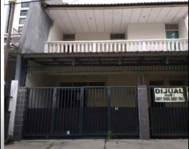 340 jual rumah semolowaru elok surabaya shm