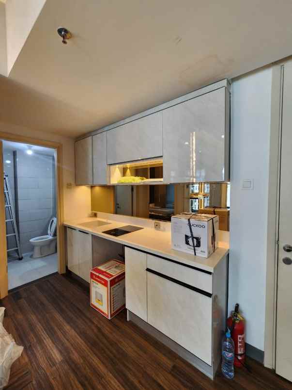 benson lantai 9 full furnish type 2br nego tipis